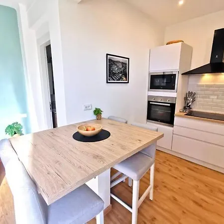 Beautiful In Apartment *